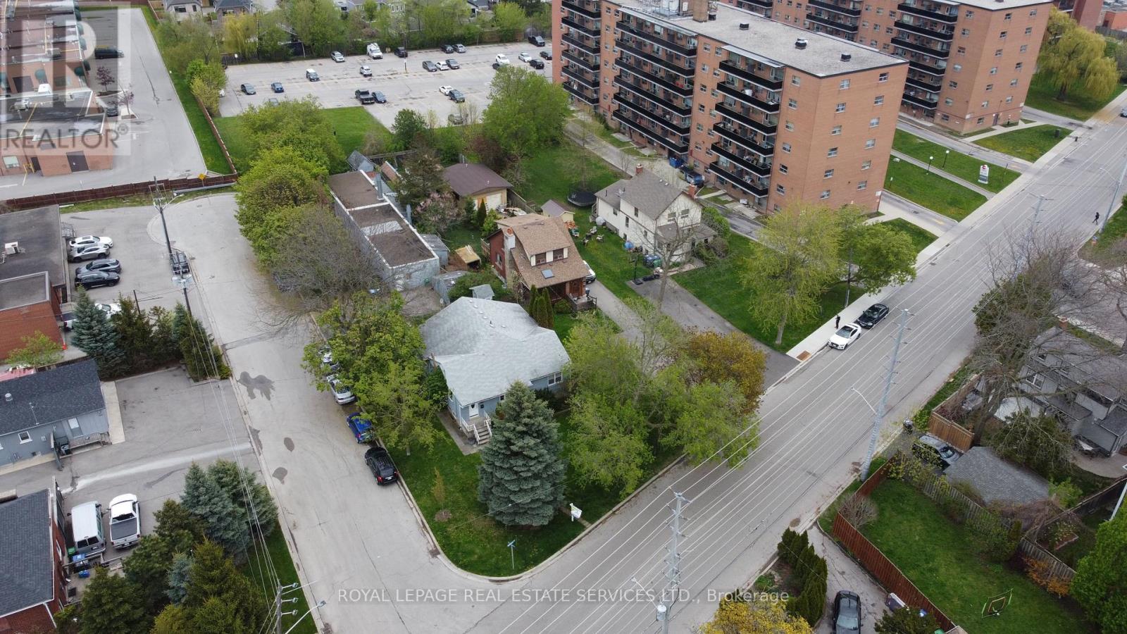 1083 SENECA AVENUE