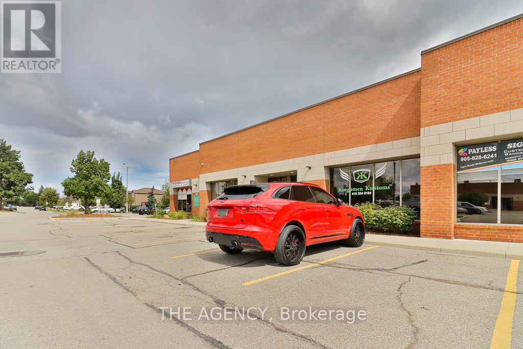 64 & 65 – 3176 RIDGEWAY DRIVE
