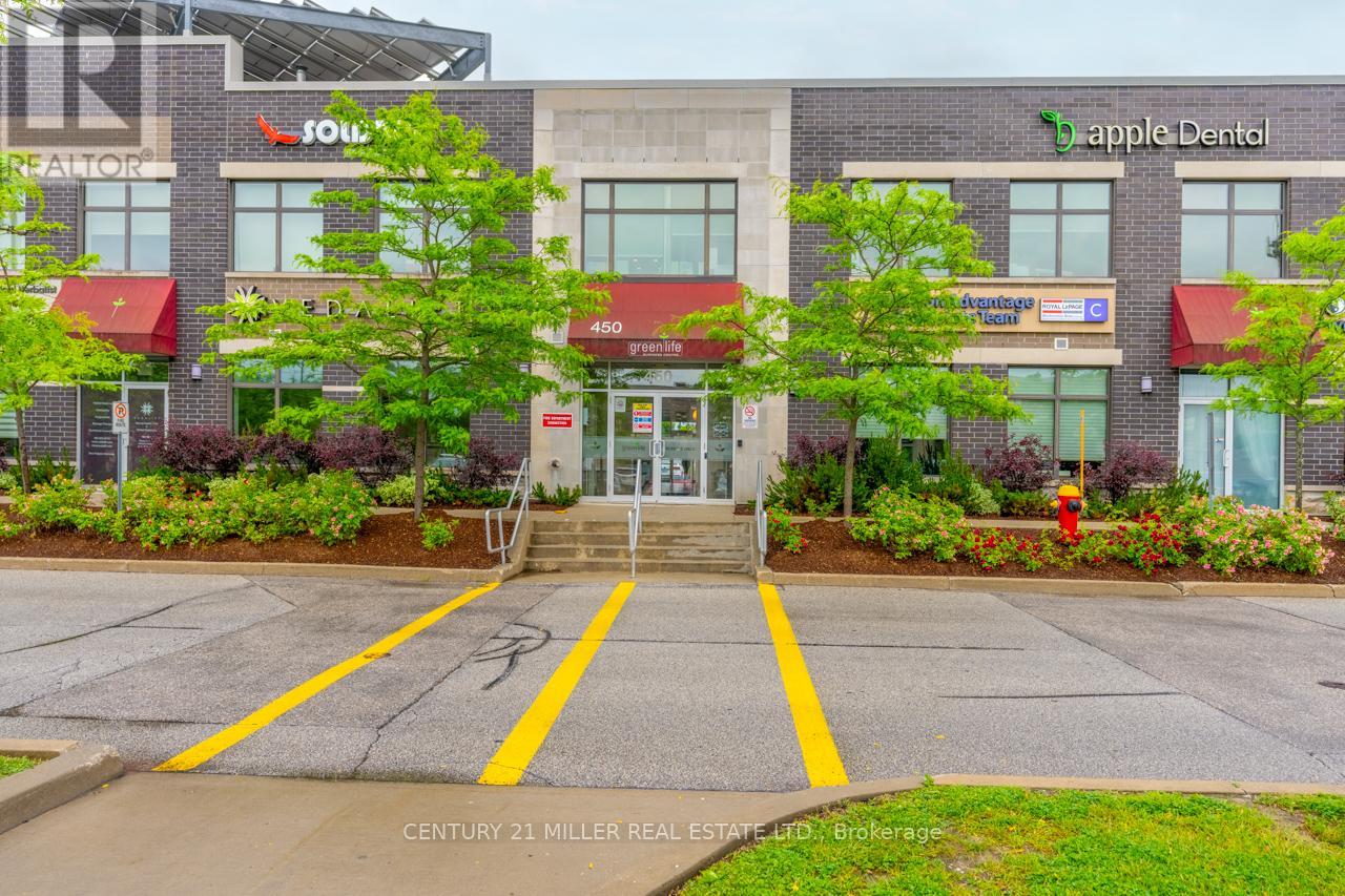 203 – 450 BRONTE STREET S