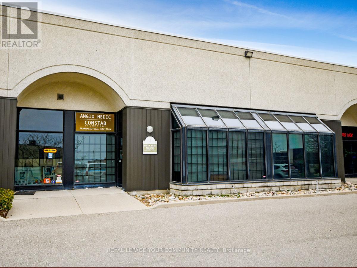 3 – 800 PETROLIA ROAD