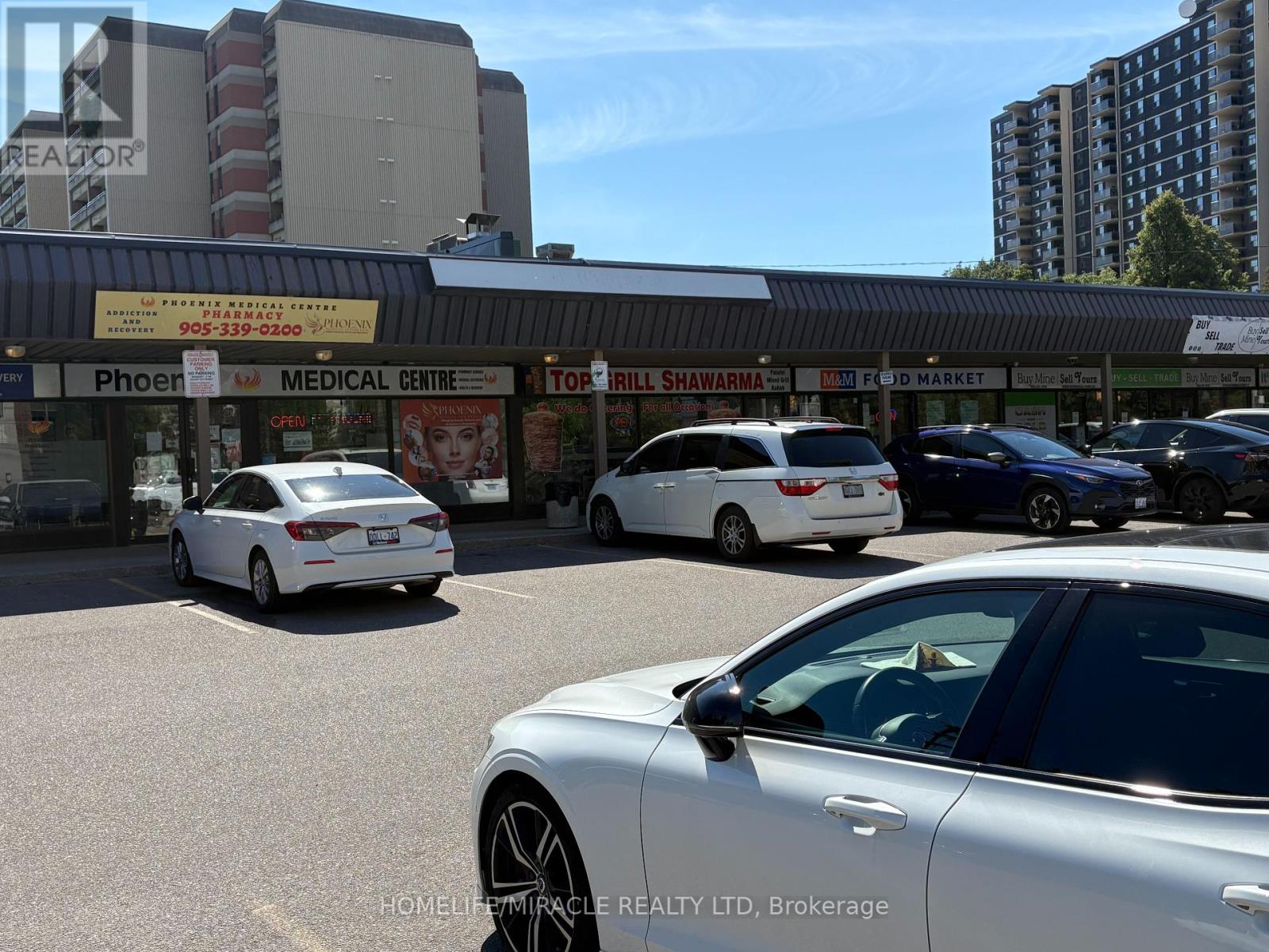 6 – 1900 LAKESHORE ROAD W