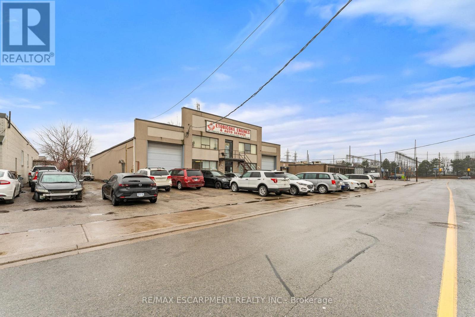 371 OLIVEWOOD ROAD
