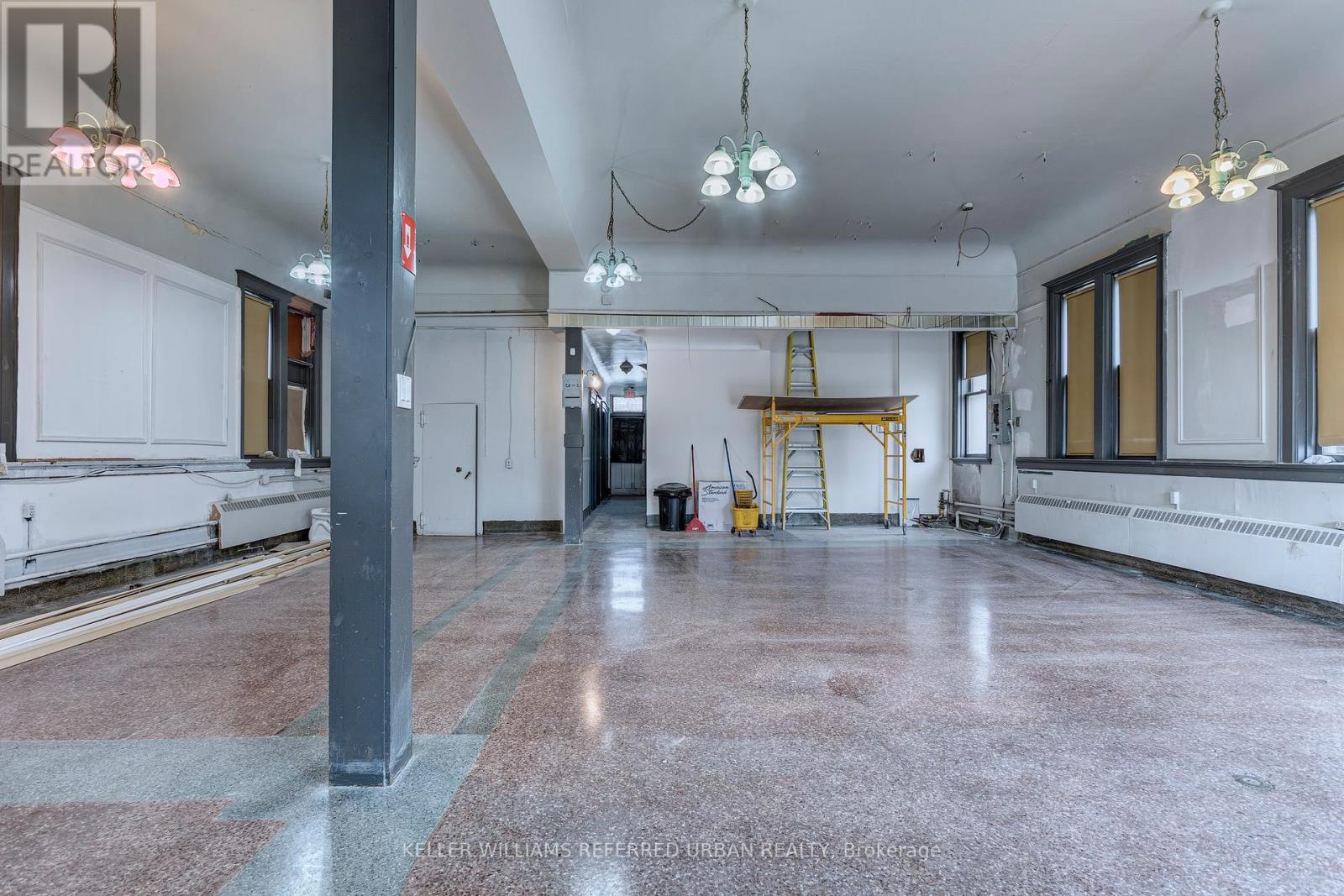 GROUND – 2974 LAKE SHORE BOULEVARD W