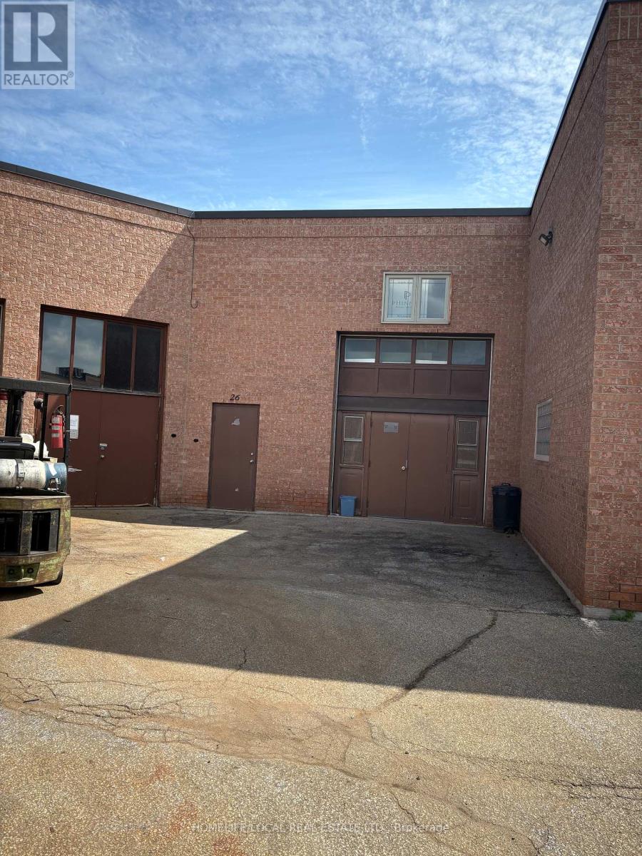 UNIT 26 – 2861 SHERWOOD HEIGHTS DRIVE