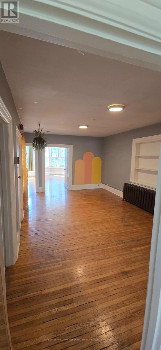 3 – 293 RONCESVALLES AVENUE