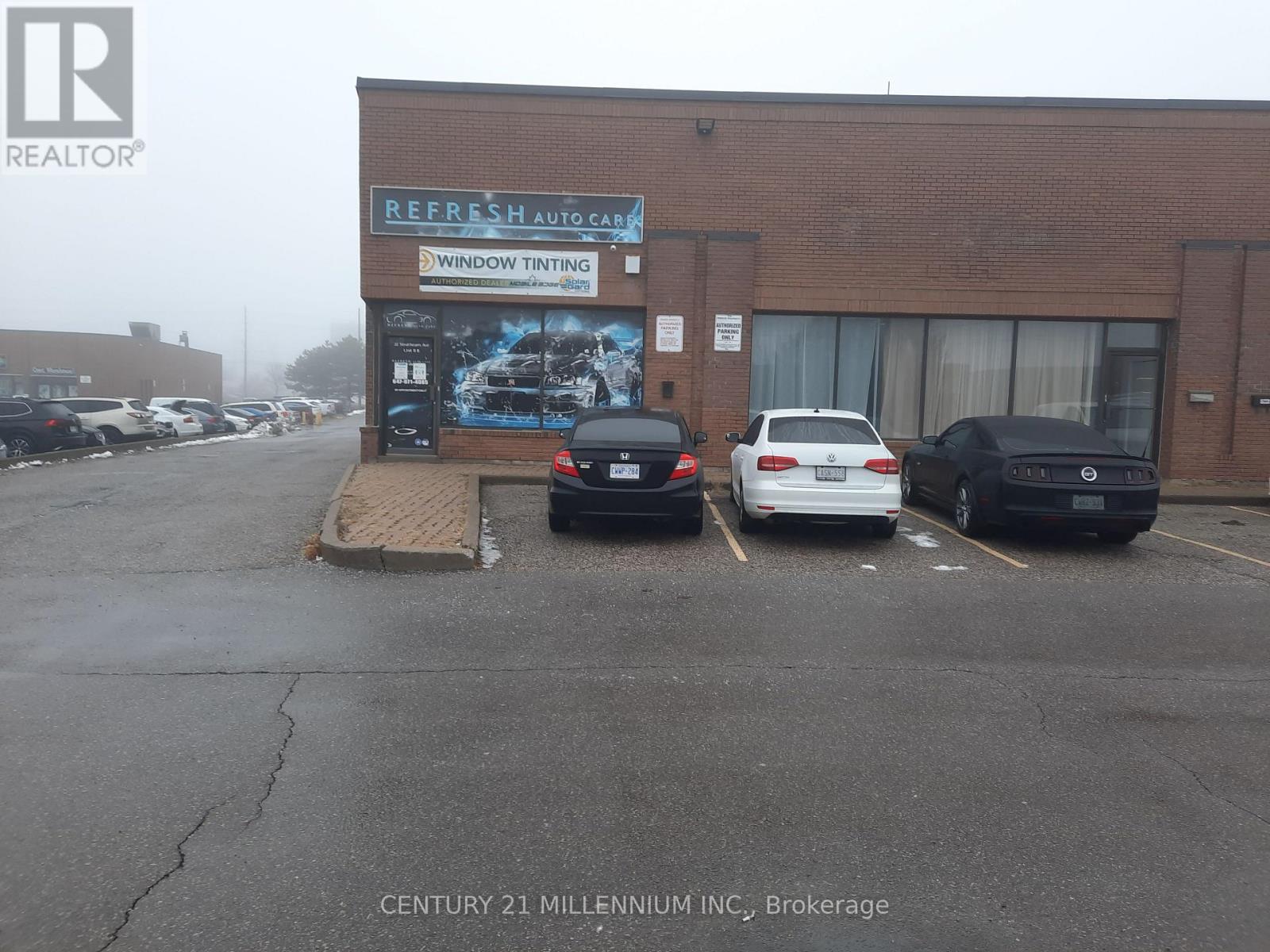 11B – 22 STRATHEARN AVENUE