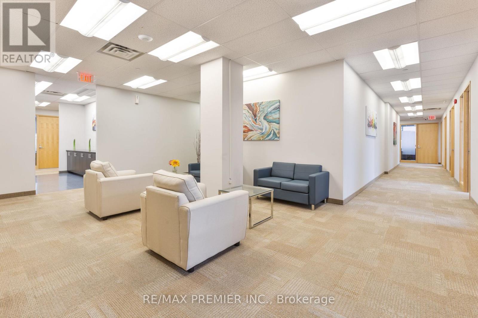 301-G – 231 OAK PARK BOULEVARD
