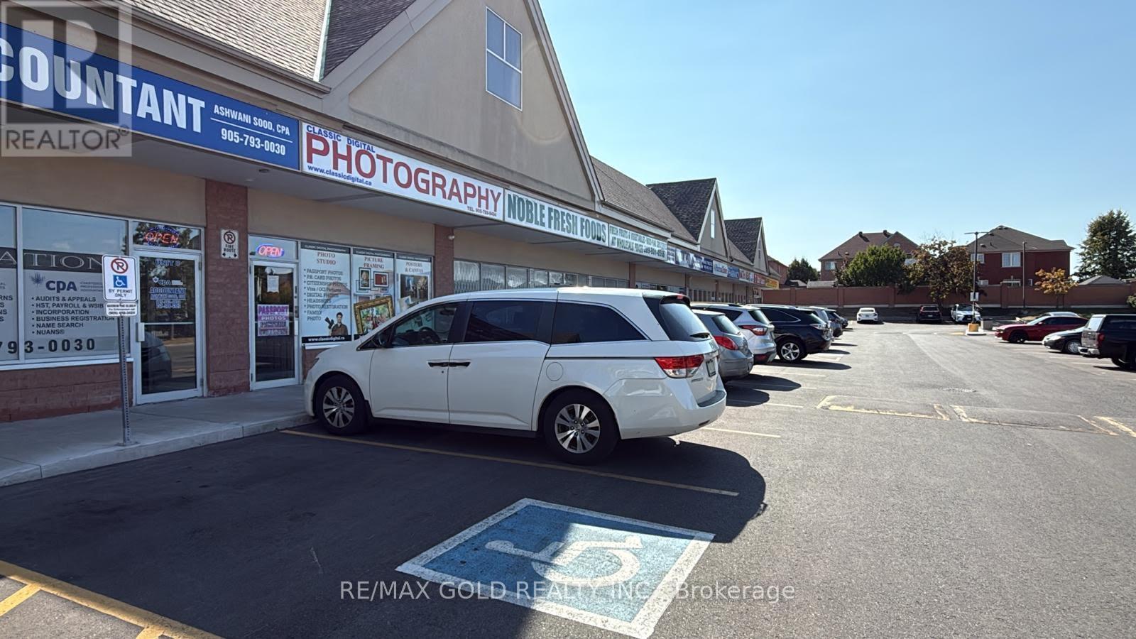 9 – 2945 SANDALWOOD PARKWAY
