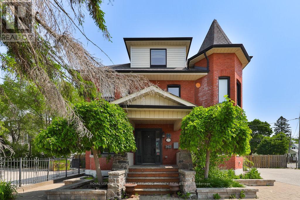 MAIN – 15 MISSISSAUGA ROAD S