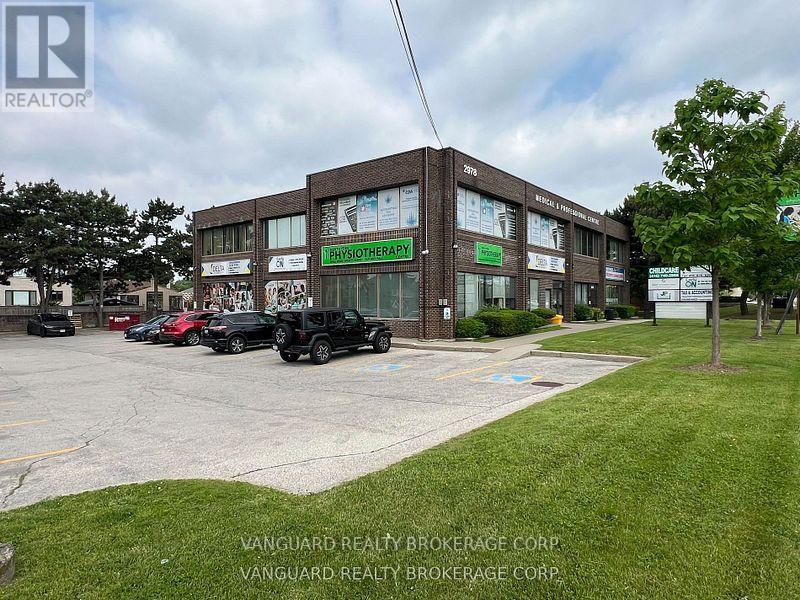 200 – 2978 ISLINGTON AVENUE