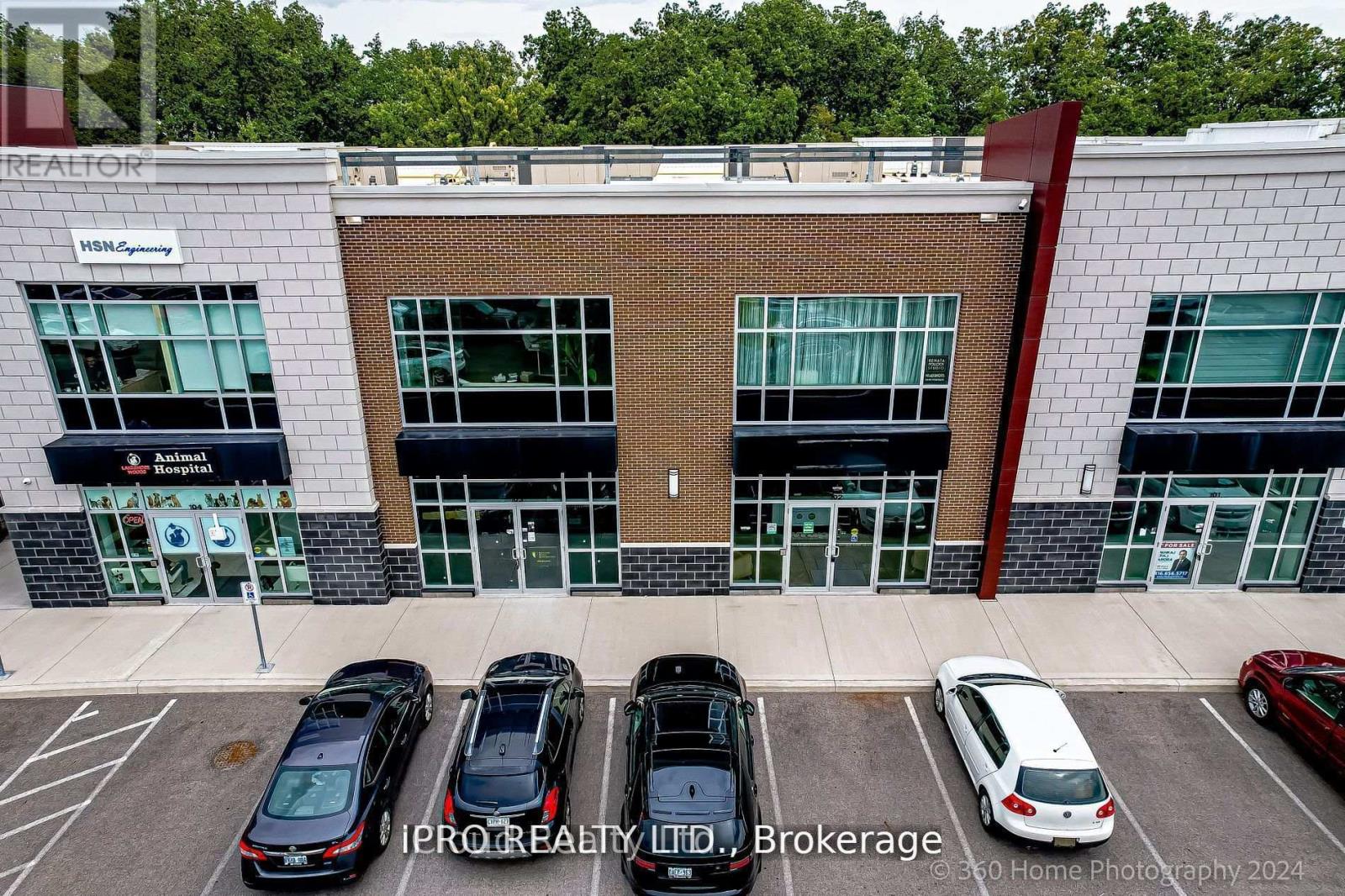 102 – 3475 REBECCA STREET
