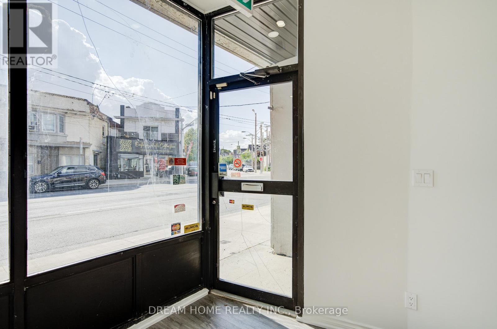 1015 WESTON ROAD