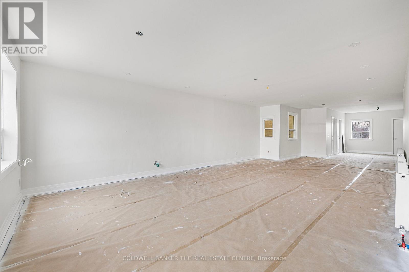 2A – 2242 EGLINTON AVENUE