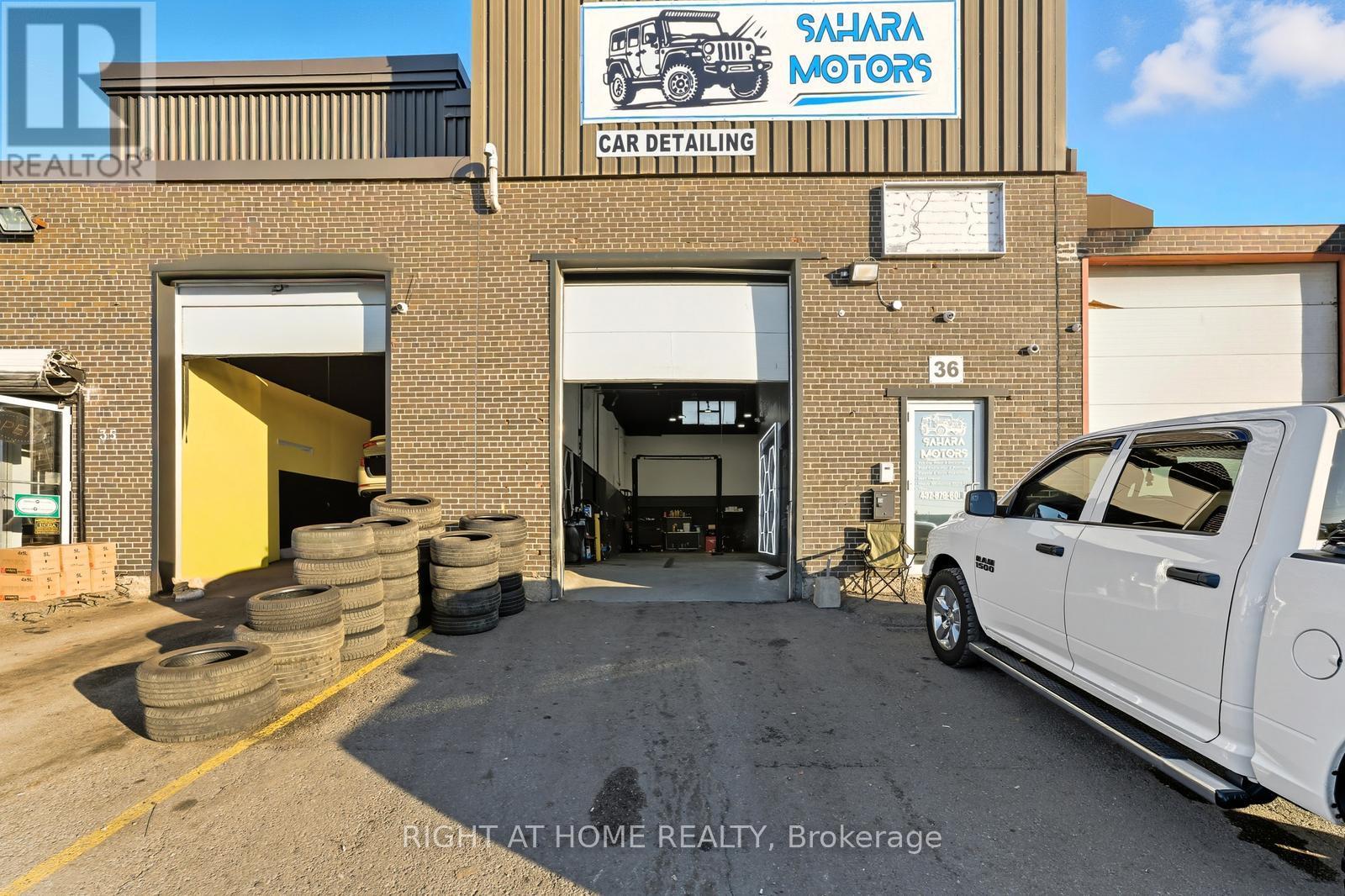 36 – 1400 AIMCO BOULEVARD N