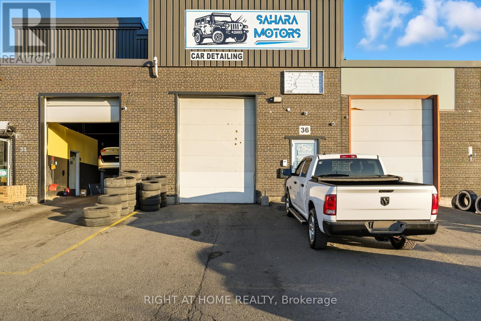 36 – 1400 AIMCO BOULEVARD N