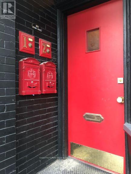 #2 – 476 RONCESVALLES AVENUE