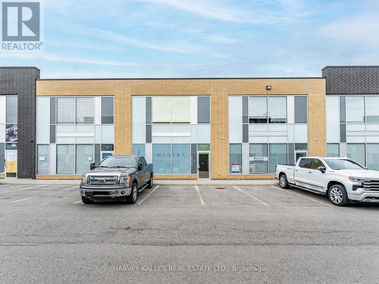 57 – 1215 QUEENSWAY E