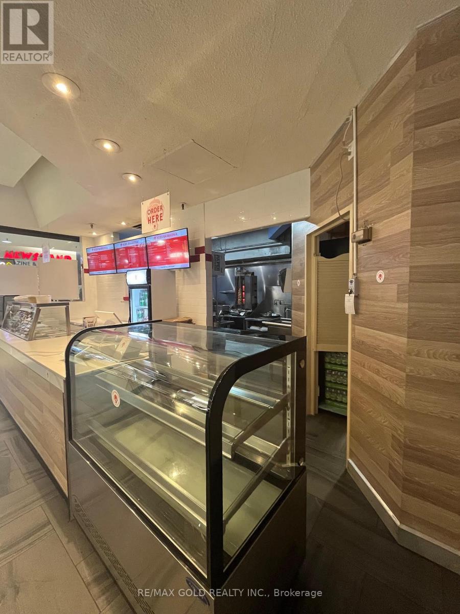 19 – 1151 DUNDAS STREET W
