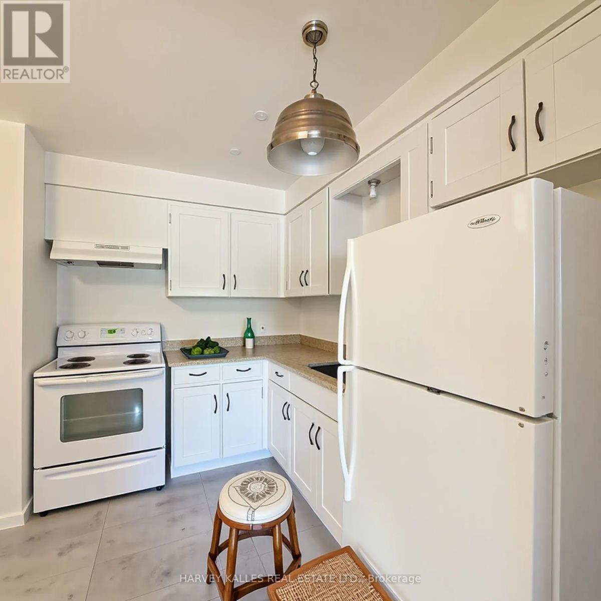 A – 3823 LAKESHORE BOULEVARD W
