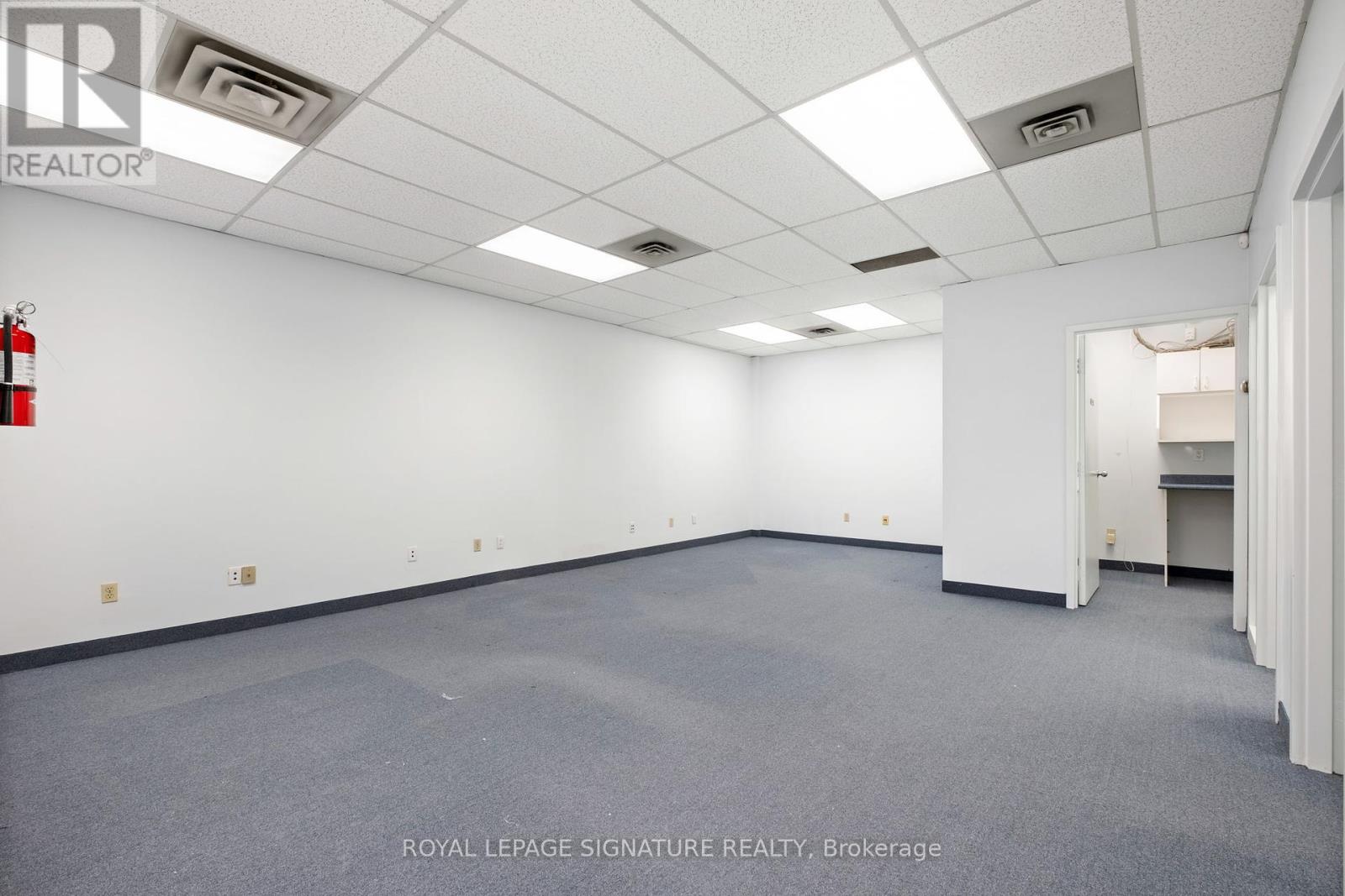 2 – 2285 DUNWIN DRIVE