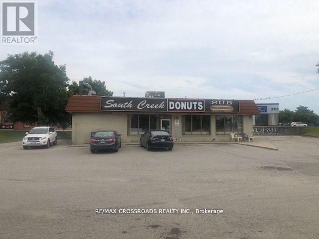 2100 DUNDAS STREET E