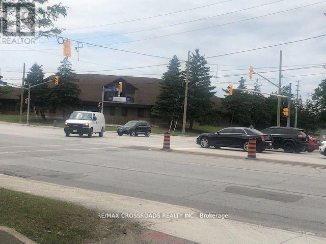 2100 DUNDAS STREET E
