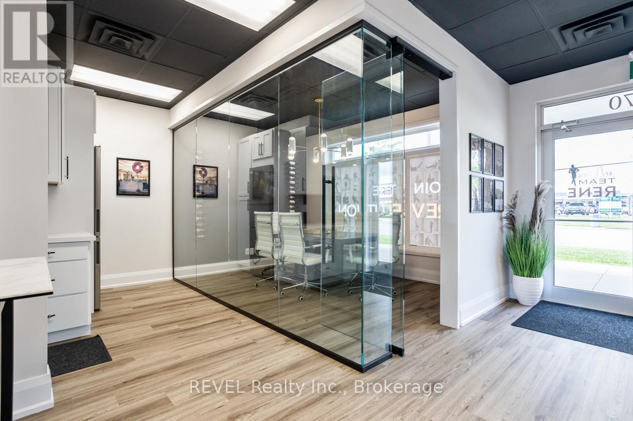 2 – 4170 FAIRVIEW STREET