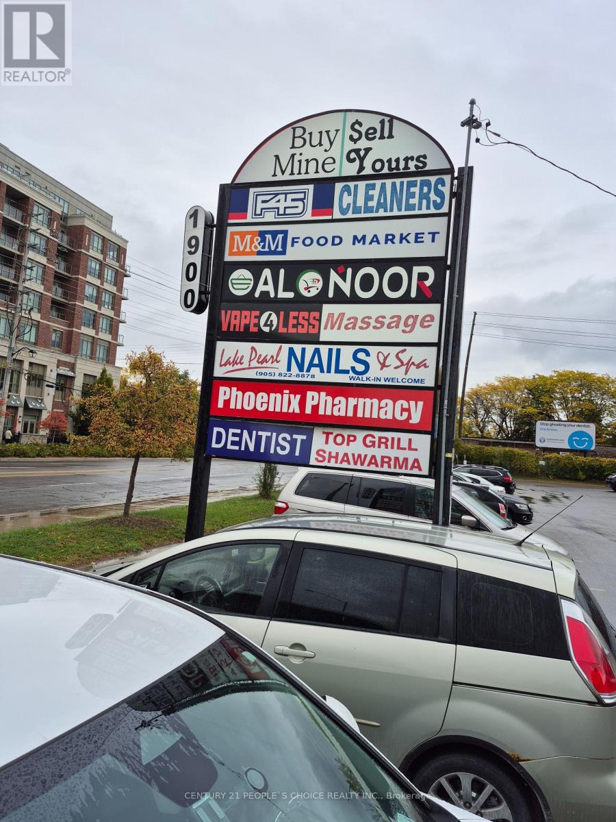 3 – 1900 LAKESHORE ROAD W