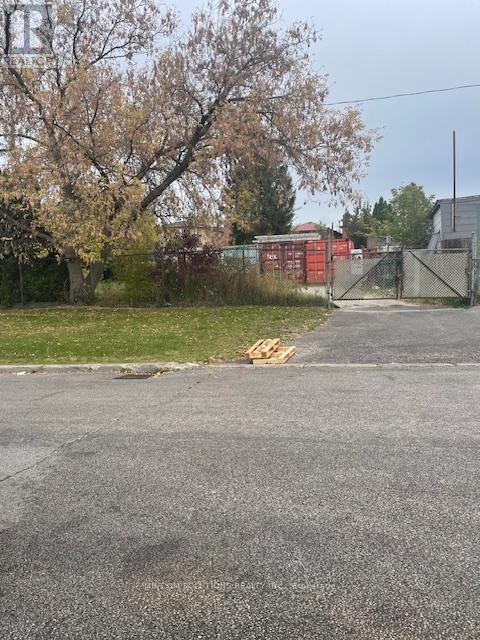 2775 DUFFERIN STREET