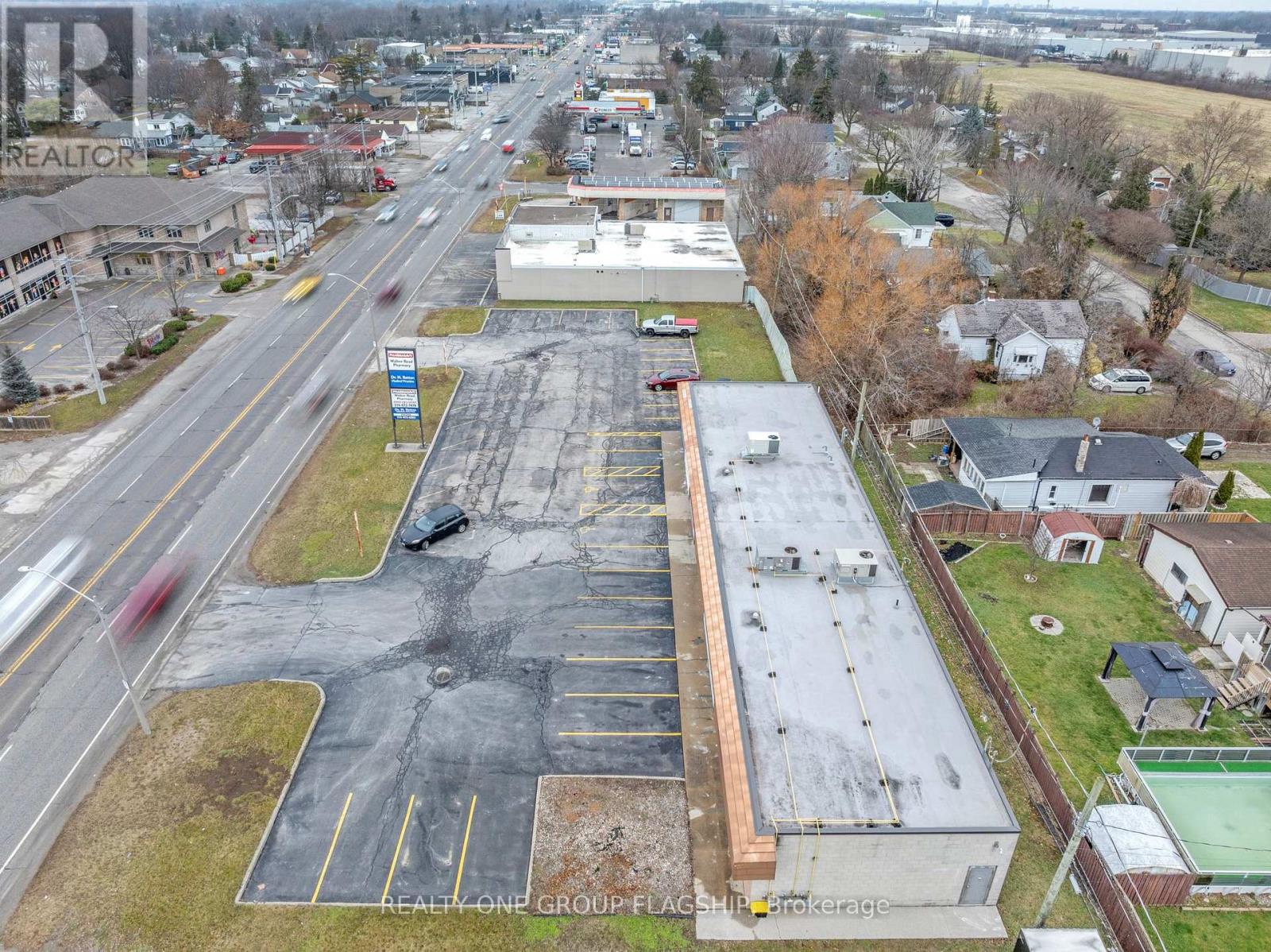 3540-42 – 3514 WALKER ROAD