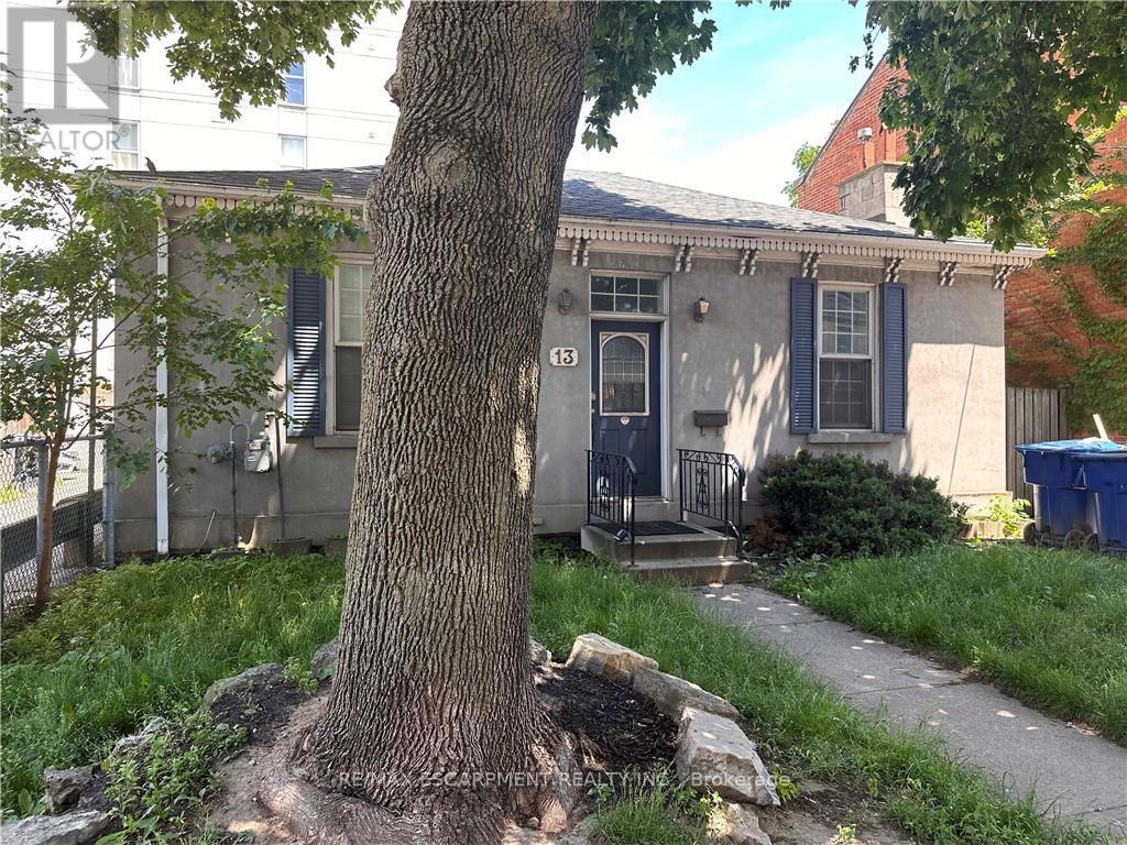 13 AUGUSTA STREET