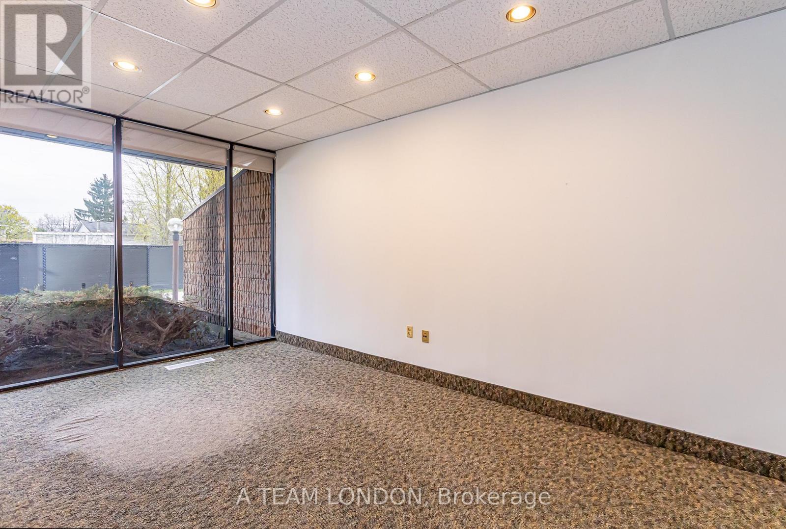 A – 743 WELLINGTON ROAD