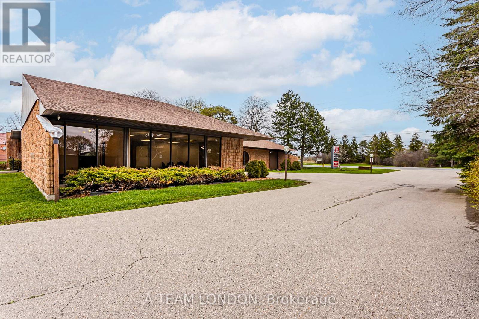 A – 743 WELLINGTON ROAD