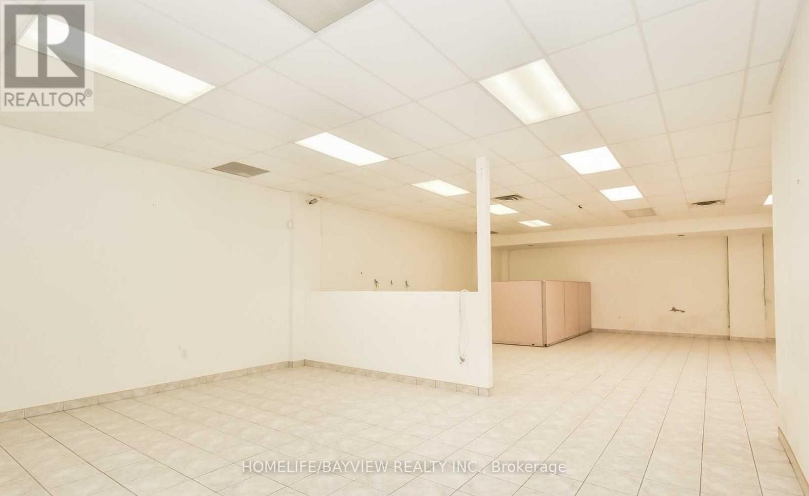 LOWER – B1 – 45 WYNDHAM STREET N