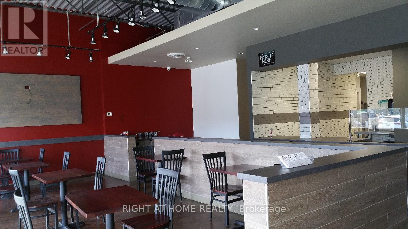 7/8 – 259 QUEENSTON ROAD