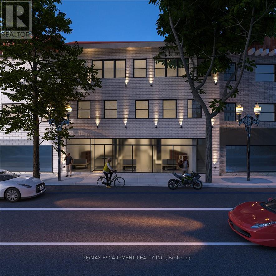 MAIN – 323-327 KING STREET E