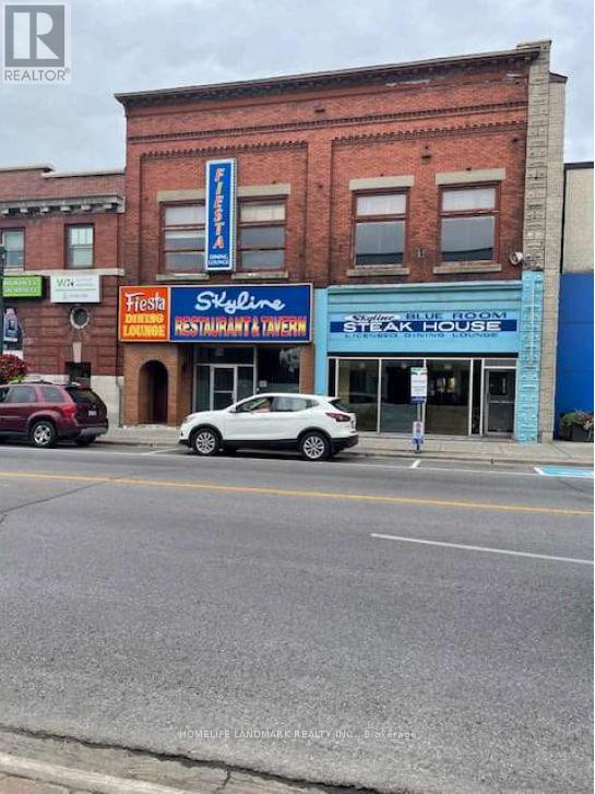 45-49 DUNDAS STREET W