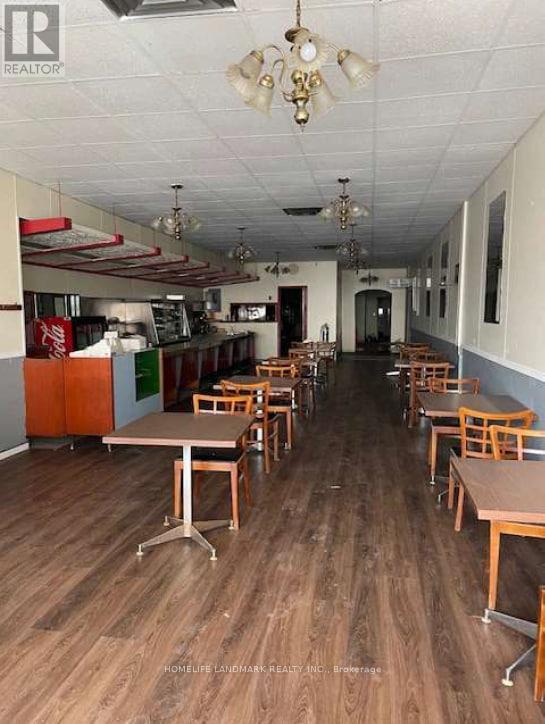 45-49 DUNDAS STREET W