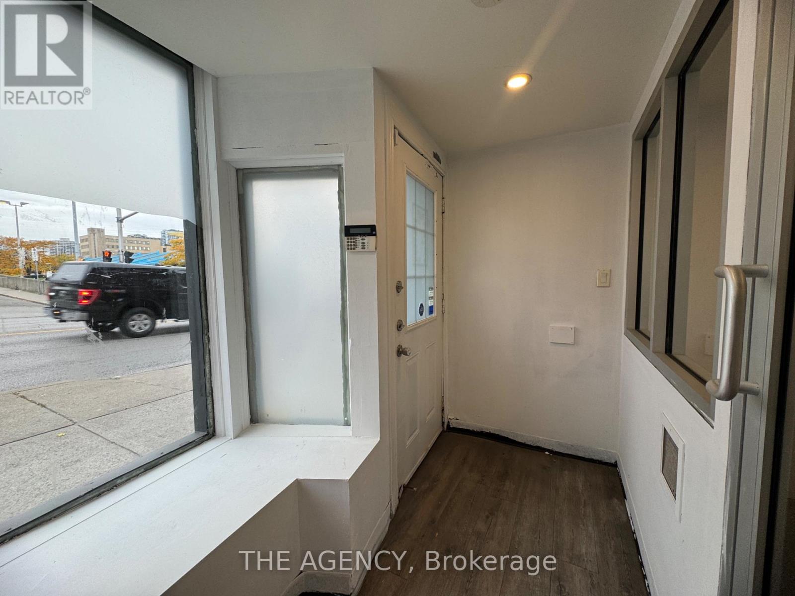 139 JOHN STREET S