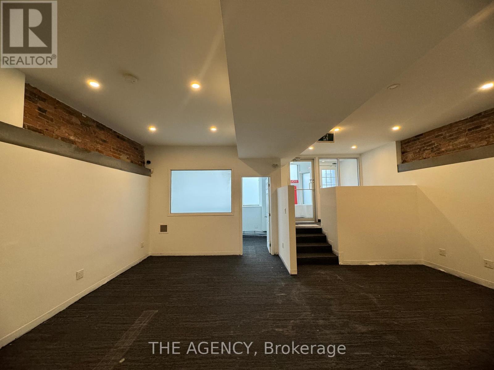 139 JOHN STREET S