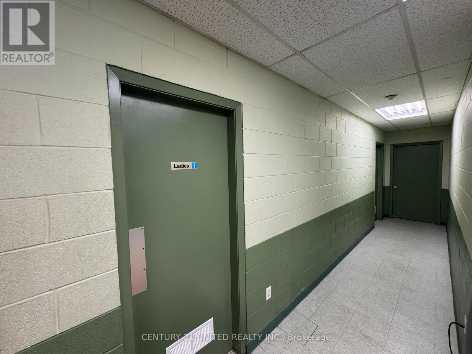 LOWER – 235 RUBIDGE STREET