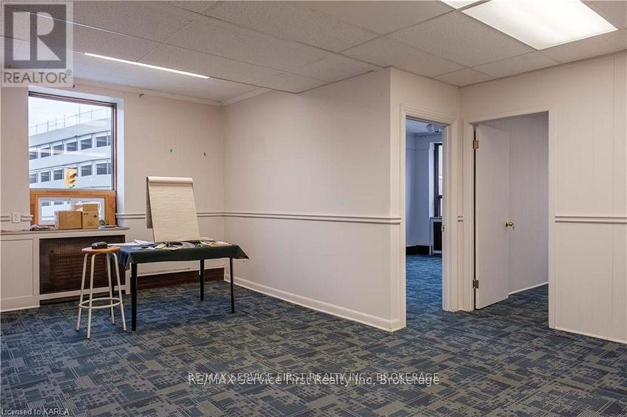 UNIT #4 – 159 WELLINGTON STREET