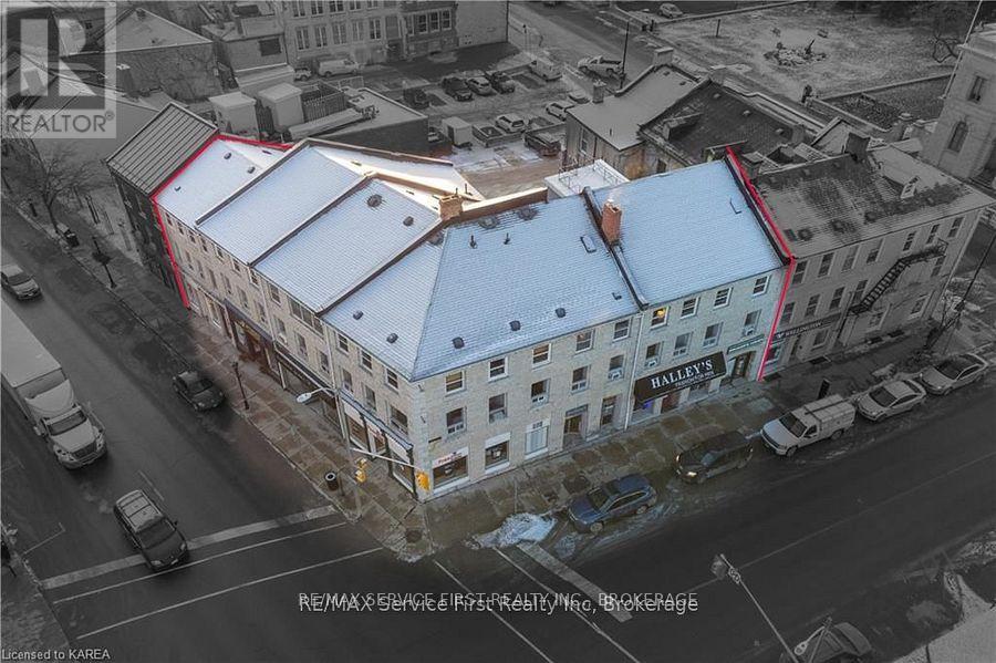 UNIT 3 – 159 WELLINGTON STREET