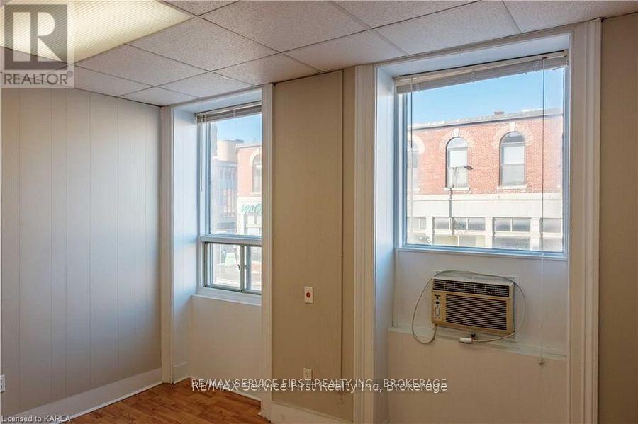 UNIT 3 – 159 WELLINGTON STREET
