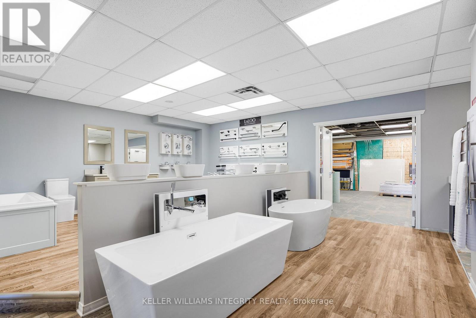 2&4 – 5300 CANOTEK ROAD