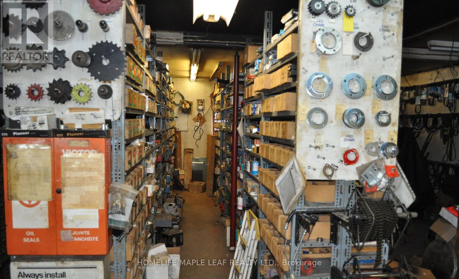 5919 KING ST (HWY 542)