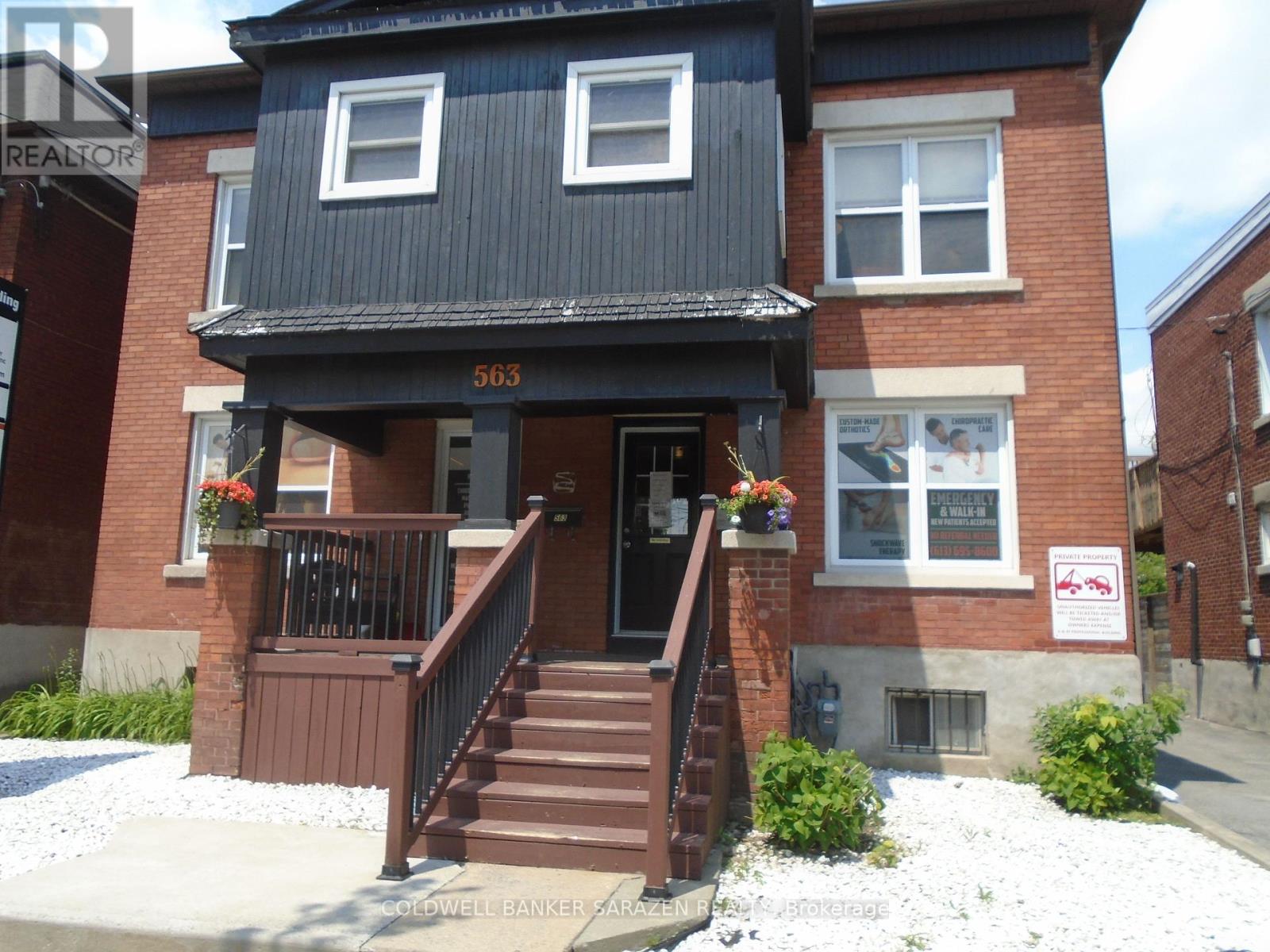 22 – 563 GLADSTONE AVENUE N