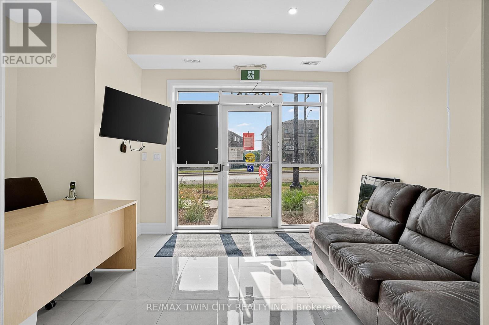 109 – 124 SEABROOK DRIVE