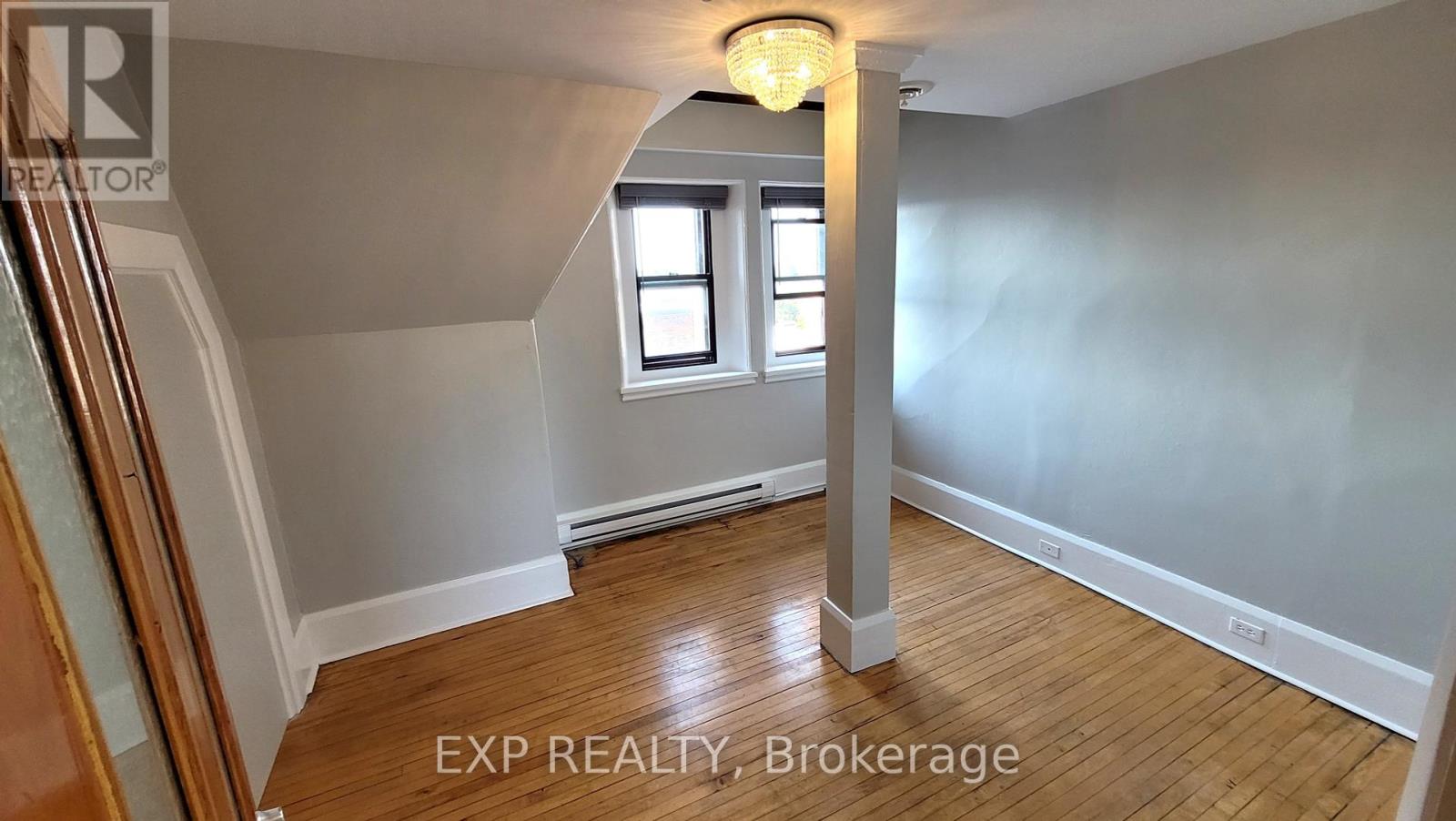 6 – 73 MILL STREET