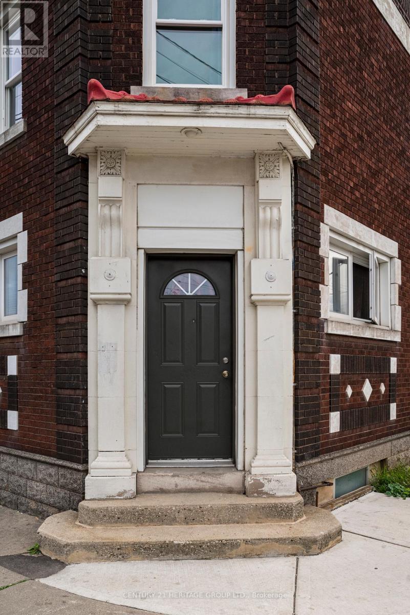 96 KINRADE AVENUE